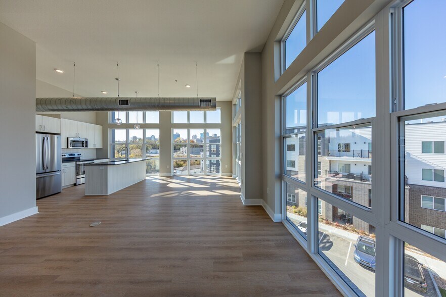 More Photos Of 701 Berkley Pky, Kansas City Apartments For Lease
