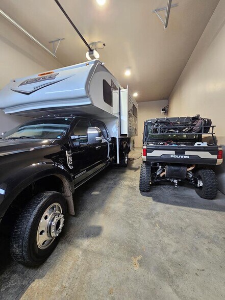 More Photos Of 39 Sunbridge Dr, McCall Self Storage For Sale