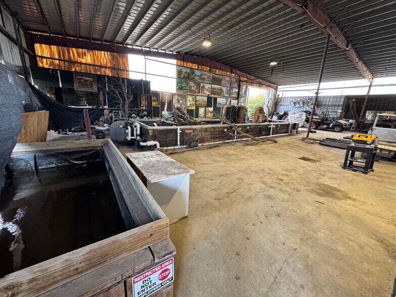 More Photos Of 4022 Broadway Blvd, Garland General Retail For Sale