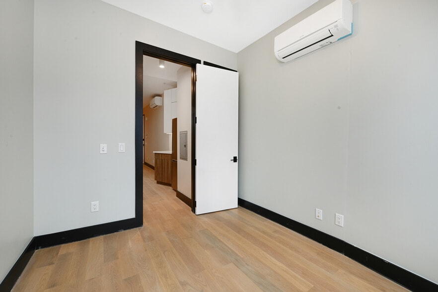 More Photos Of 208 15th St, Jersey City Apartments For Sale