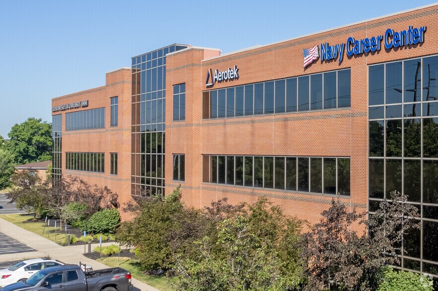 More Photos Of 600 Meijer Dr, Florence Office For Lease