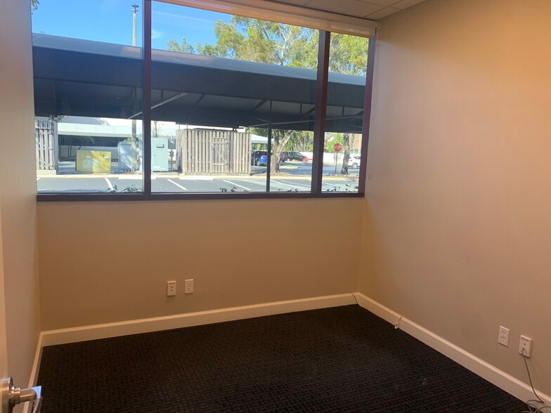 More Photos Of 1500 Corporate Center Way, Wellington Office For Lease