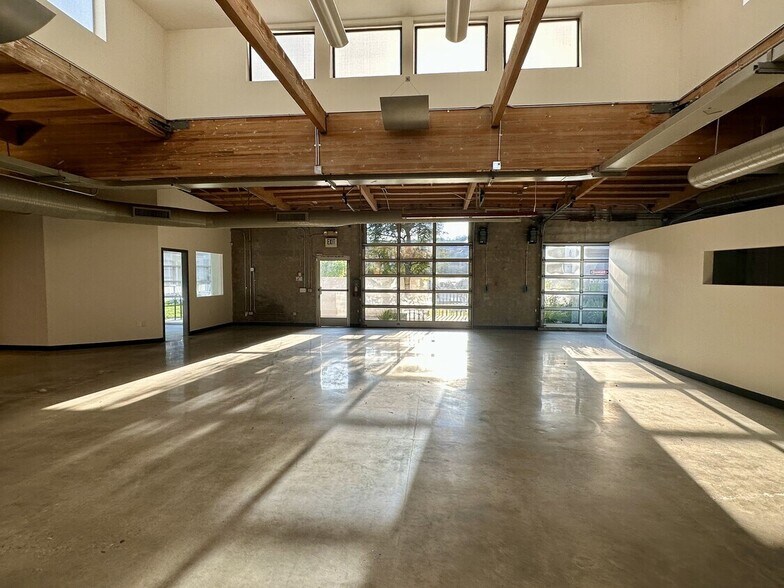 More Photos Of 4061-4065 Glencoe Ave, Marina Del Rey Office For Lease