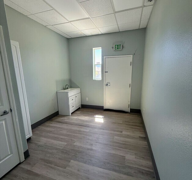 More Photos Of 1492 Us Highway 395 N, Gardnerville Unknown For Lease