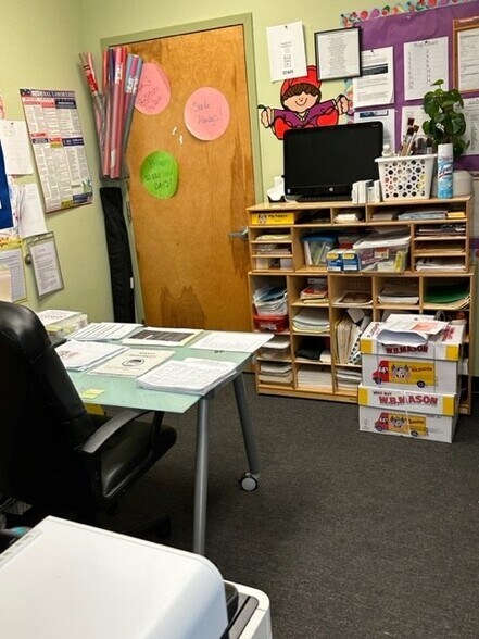 More Photos Of 401 Chester Pike, Darby Daycare Center For Sale