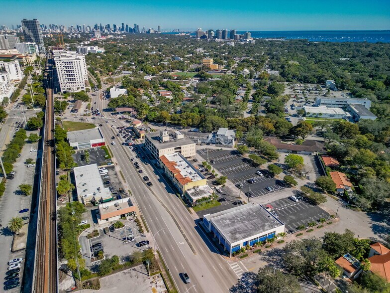 More Photos Of 430 S Dixie Hwy, Miami Office For Lease