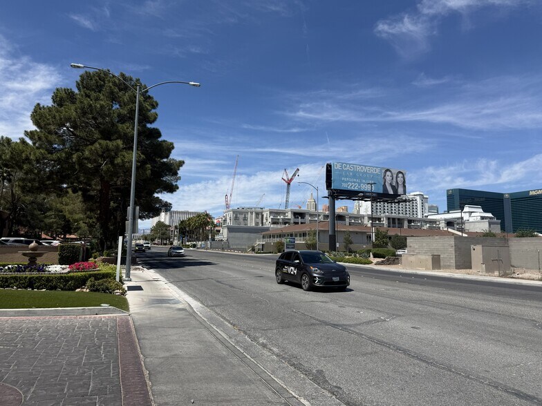 More Photos Of 195 E Reno Ave, Las Vegas Light Distribution For Lease
