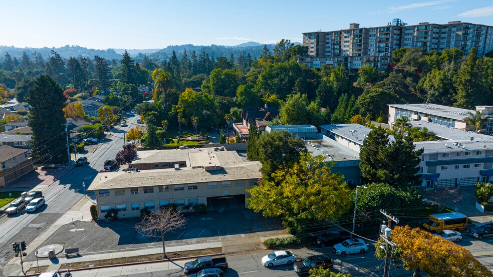 More Photos Of 101 N El Camino Real, San Mateo Medical For Sale