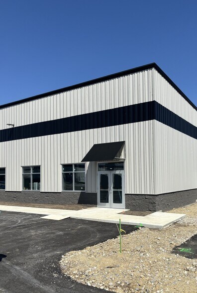 More Photos Of 8510 Warner Rd, Plain City Unknown For Lease