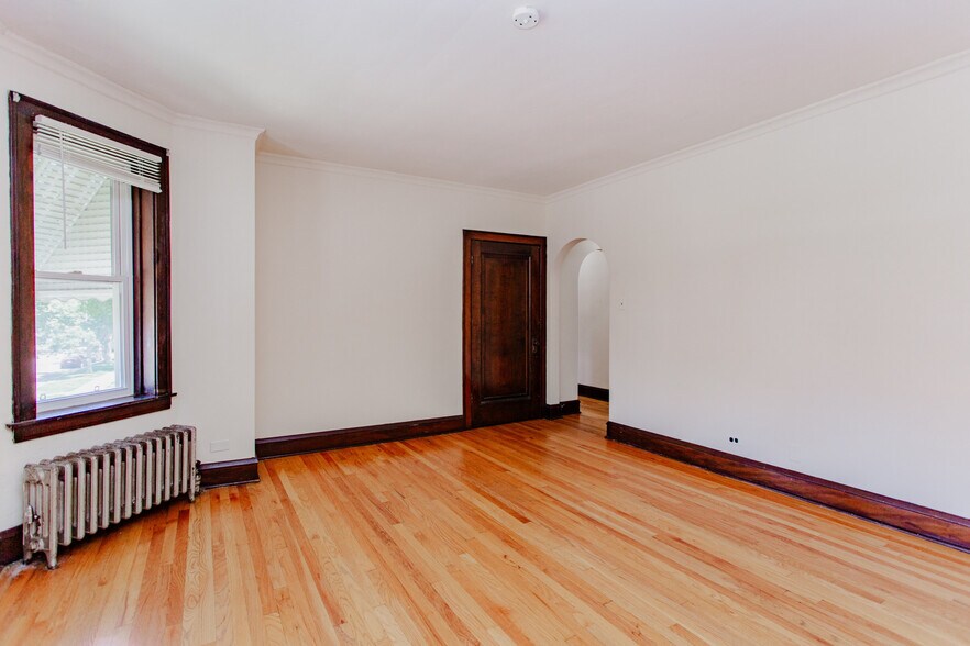 More Photos Of 2903 N Linder Ave, Chicago Apartments For Sale