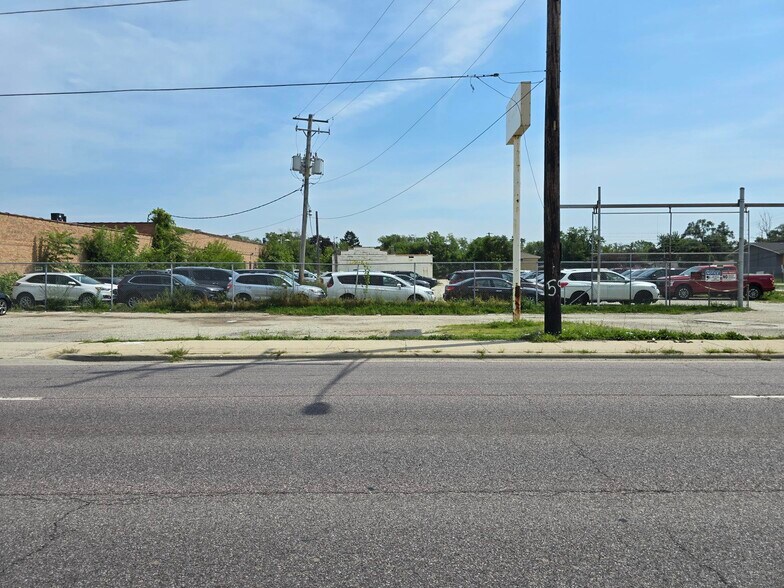 Primary Photo Of 2305 N Mannheim Rd, Melrose Park Land For Sale