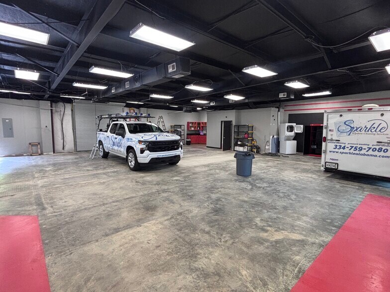 More Photos Of 5511 Hwy 280 E, Birmingham Office For Lease