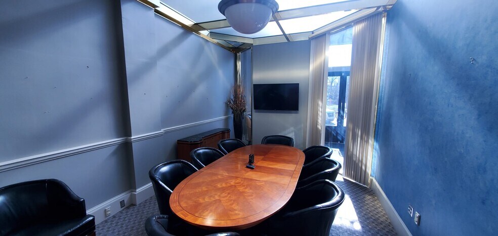 More Photos Of 341 3rd St, Macon-Bibb Loft Creative Space For Lease