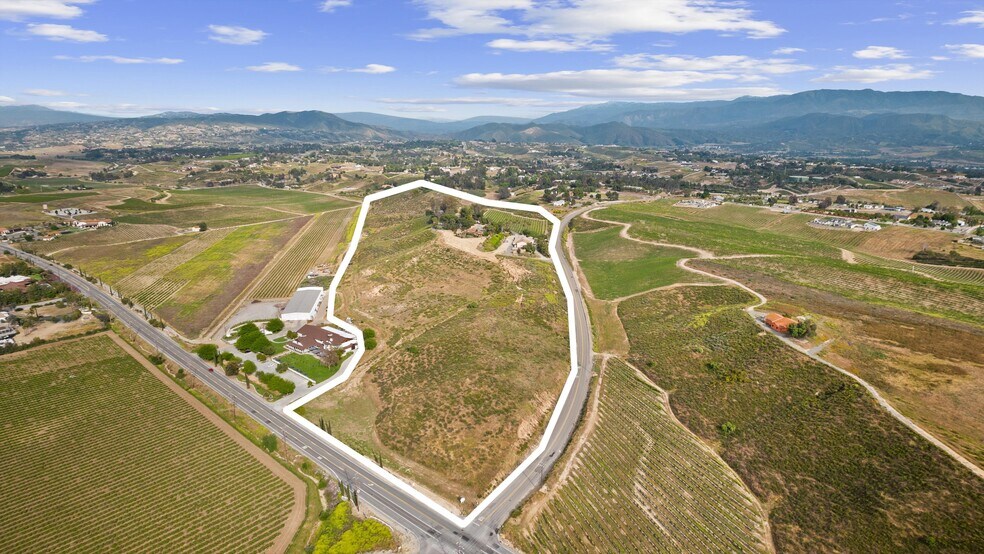 More Photos Of 41220 Calle Contento, Temecula Winery Vineyard For Sale