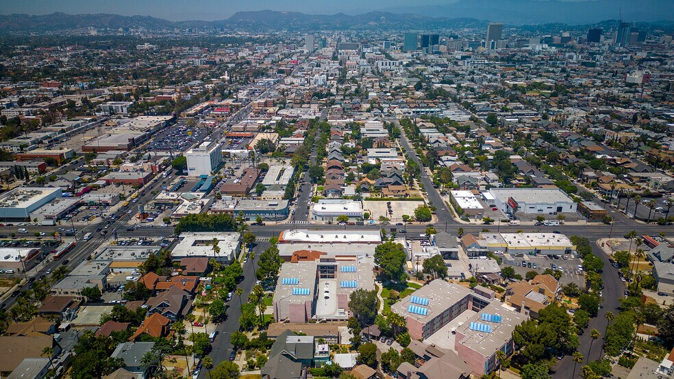 More Photos Of 1930 S Oxford Ave, Los Angeles Apartments For Sale
