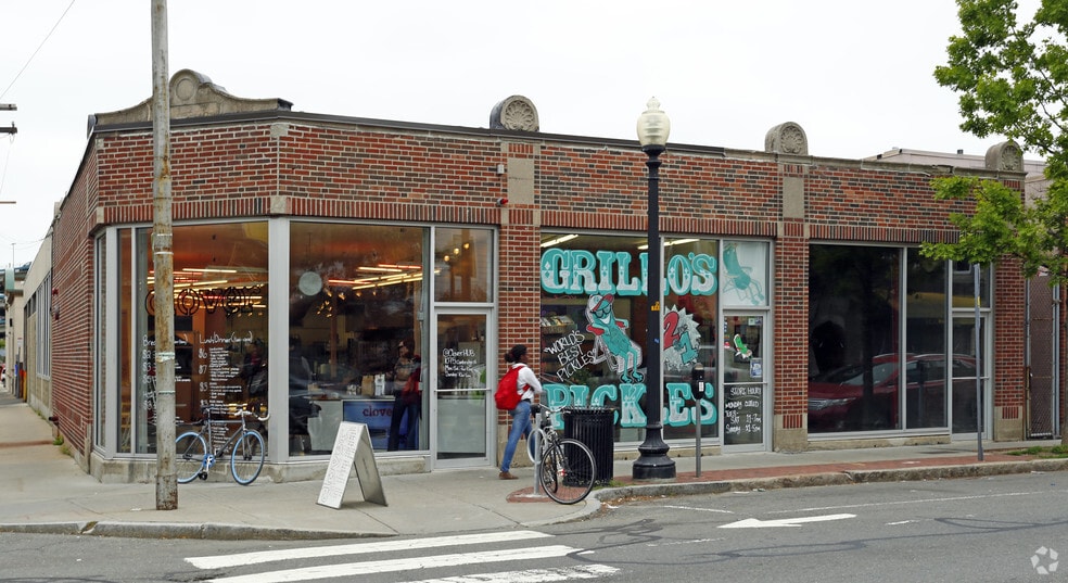 Primary Photo Of 1075 Cambridge St, Cambridge Freestanding For Lease