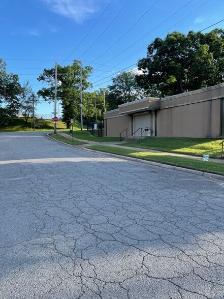 More Photos Of 5100 W 12th St, Little Rock Medical For Sale