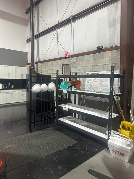 More Photos Of 161 Commerce Rd, Boynton Beach Warehouse For Sale