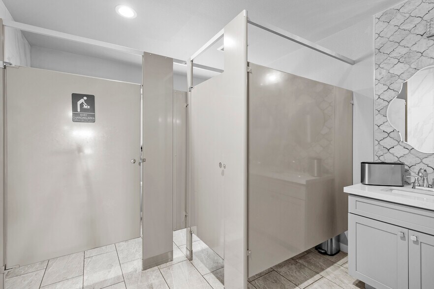 More Photos Of 26403 Oak Ridge Dr, Spring Flex For Lease