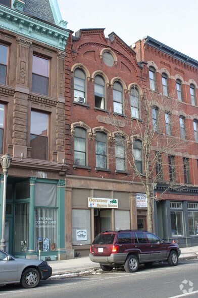 Primary Photo Of 181 High St, Holyoke Storefront For Lease