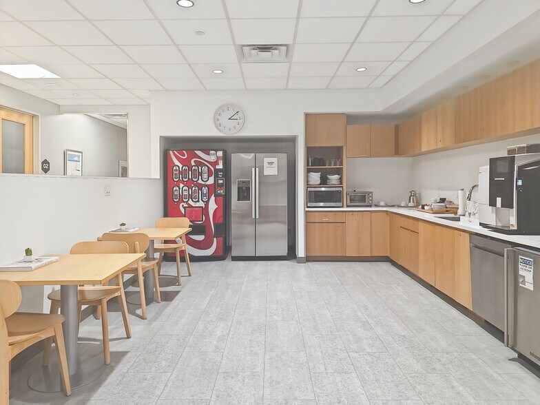 More Photos Of 495 Grand Blvd, Miramar Beach Coworking Space