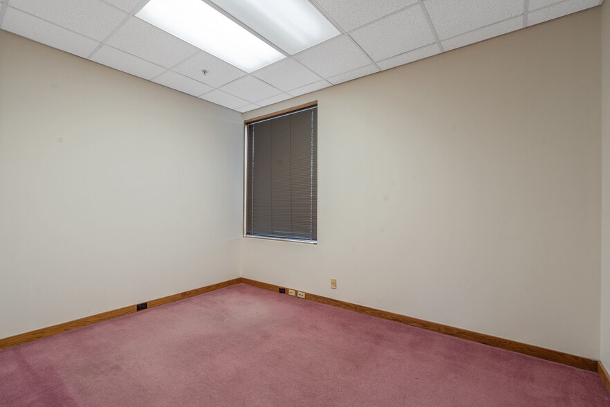 More Photos Of 344 W Genesee St, Syracuse Loft Creative Space For Lease