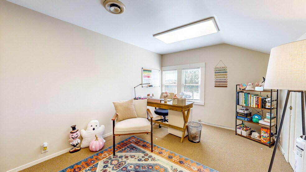 More Photos Of 320 Washington St, Petaluma Office For Sale