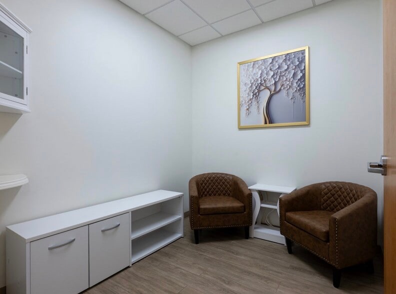 More Photos Of 129 7th Ave, Charleston Office For Sale