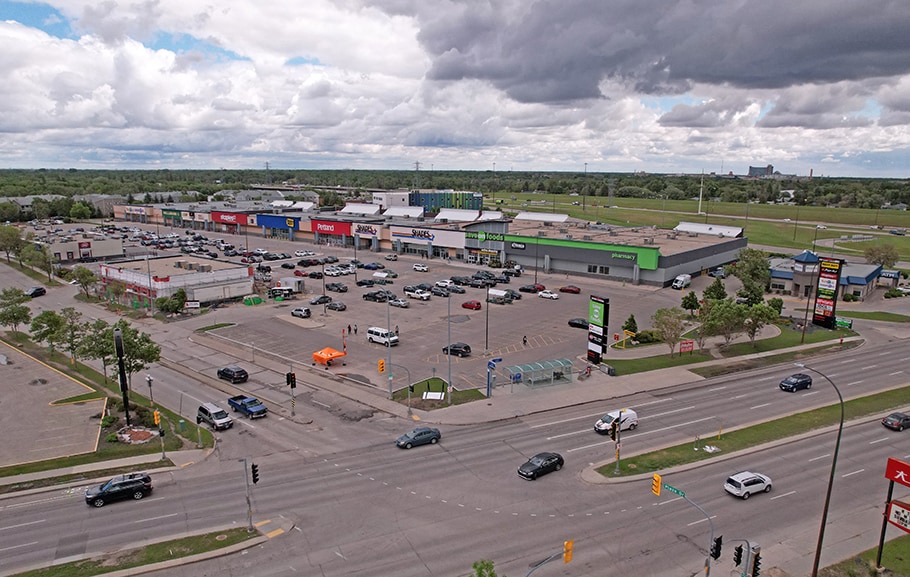 More Photos Of 1910 Pembina Hwy S, Winnipeg Freestanding For Lease