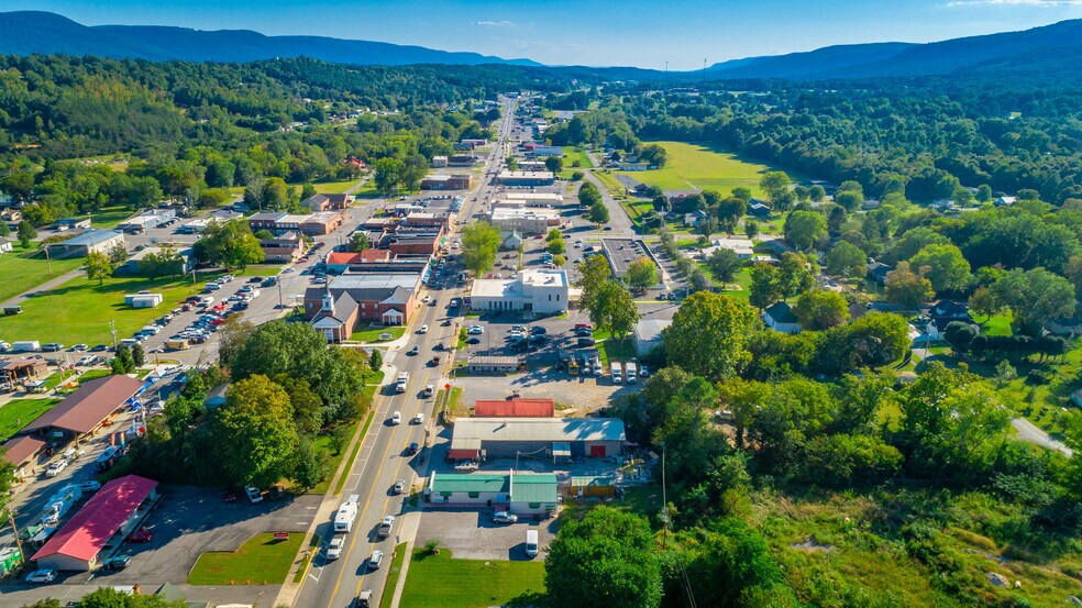 More Photos Of 15781 Rankin Ave, Dunlap Freestanding For Sale