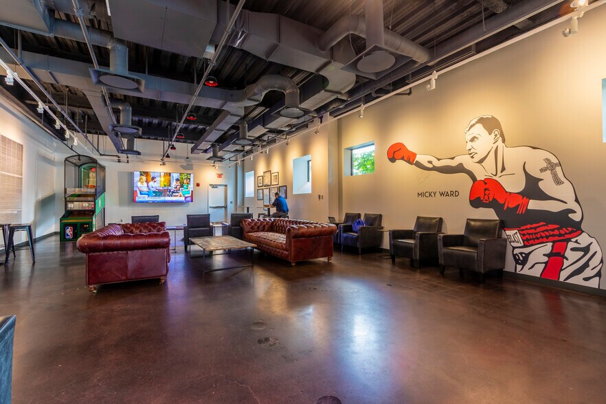More Photos Of 900 Chelmsford St, Lowell Office For Lease