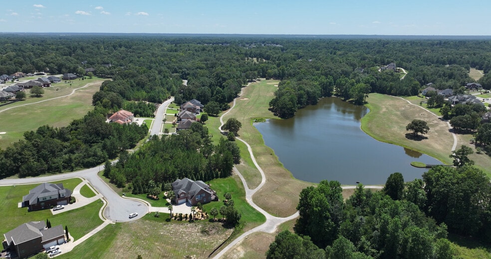 More Photos Of 128 Oakview Club Dr, Macon-Bibb Golf Course Driving Range For Sale