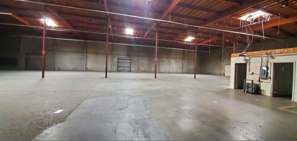 More Photos Of 1440 Boyd St, Los Angeles Warehouse For Sale