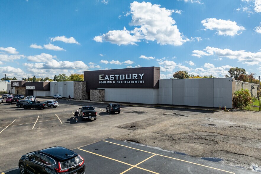 More Photos Of 3000 Atlantic Blvd NE, Canton General Retail For Lease