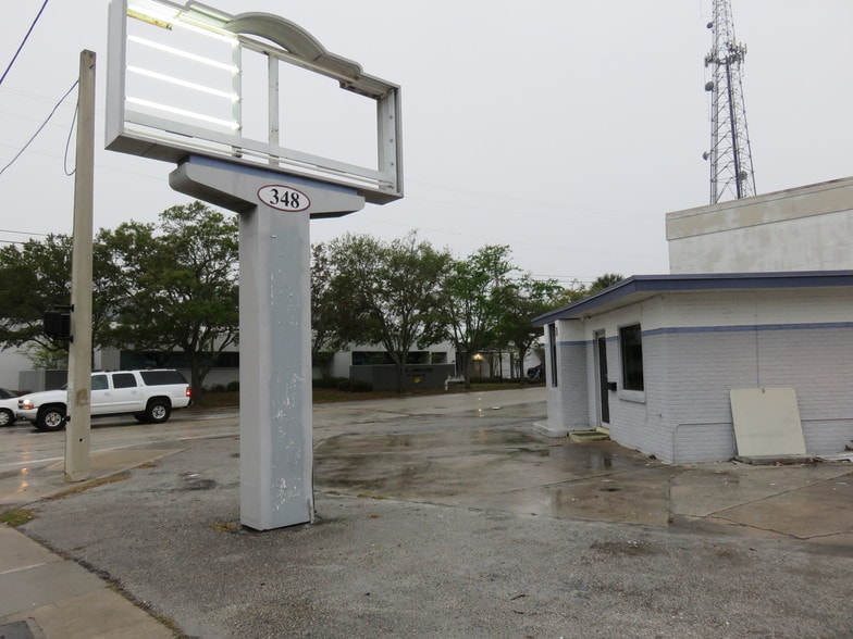 More Photos Of 348 Mason Ave, Daytona Beach Auto Repair For Sale