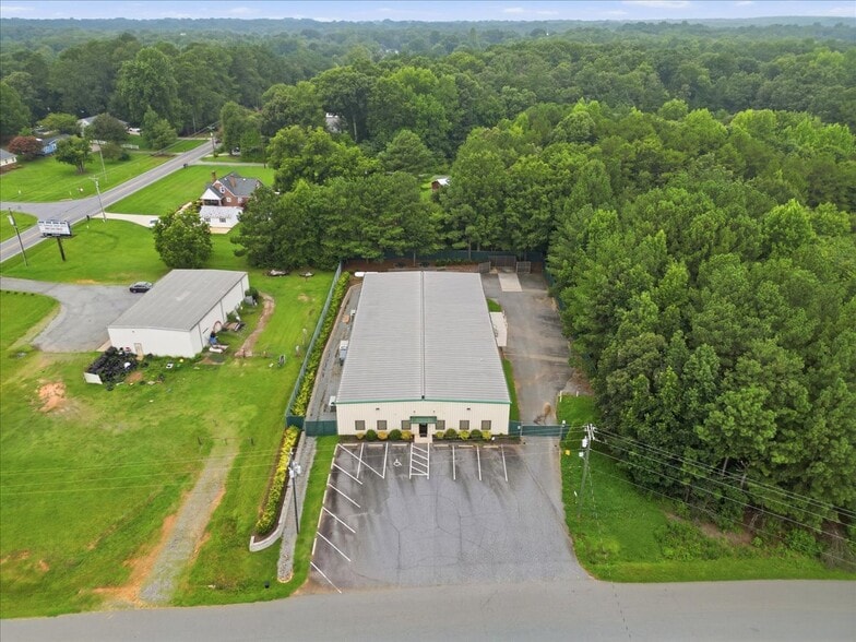 More Photos Of 135 Joshua Ct, Lincolnton Warehouse For Sale