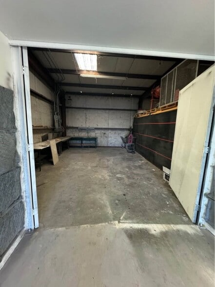 More Photos Of 1300 Garfield St, Midland Industrial For Lease
