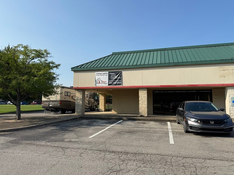 More Photos Of 100 Hometown Plz, Sellersburg Storefront For Sale