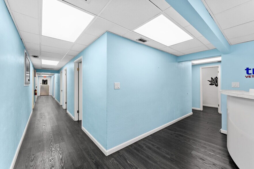 More Photos Of 1029 Sarno Rd, Melbourne Medical For Sale