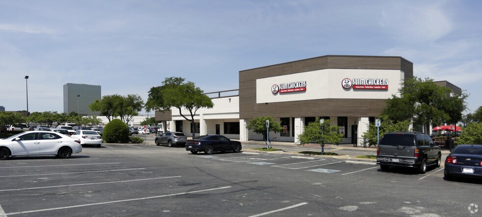 More Photos Of 9100 N Central Expy, Dallas Storefront For Lease