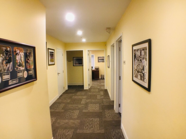 More Photos Of 1385 E Putnam Ave, Old Greenwich Office Residential For Sale
