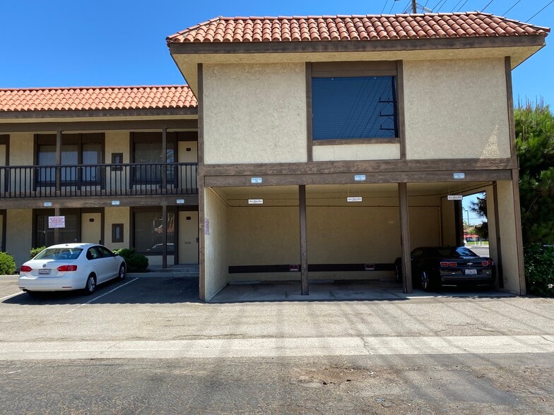 More Photos Of 1625 E 17th St, Santa Ana Office For Lease