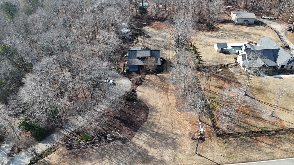 More Photos Of 7990 Bethel Rd, Gainesville Multifamily For Sale