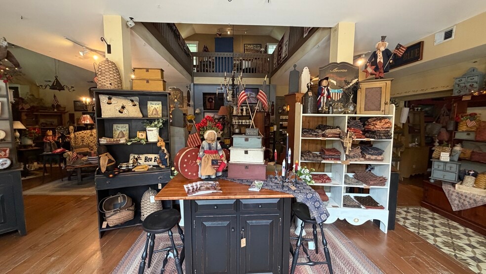 More Photos Of 803 S Main St, Saint Charles Storefront Retail Residential For Sale
