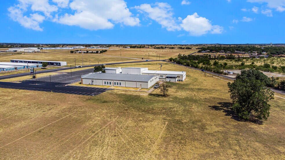 More Photos Of 1014 N Nolan River Rd, Cleburne Medical For Sale