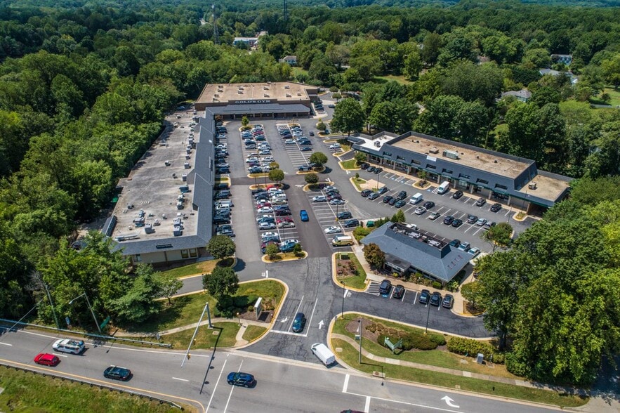 More Photos Of 5616-5624 Ox Rd, Fairfax Station Unknown For Lease