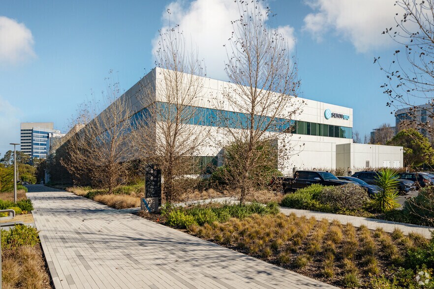 More Photos Of 2 Corporate Dr, South San Francisco Research And Development For Lease