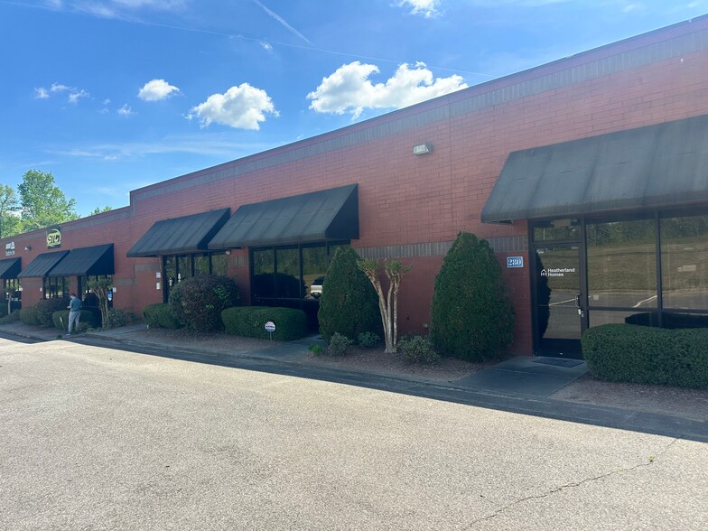More Photos Of 4250 Keith Bridge Rd, Cumming Light Manufacturing For Lease