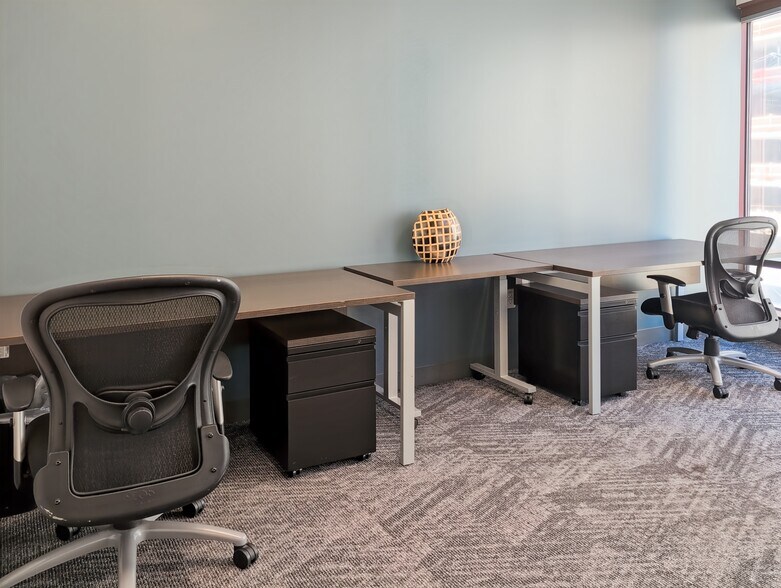 More Photos Of 100 S Ashley Dr, Tampa Coworking Space