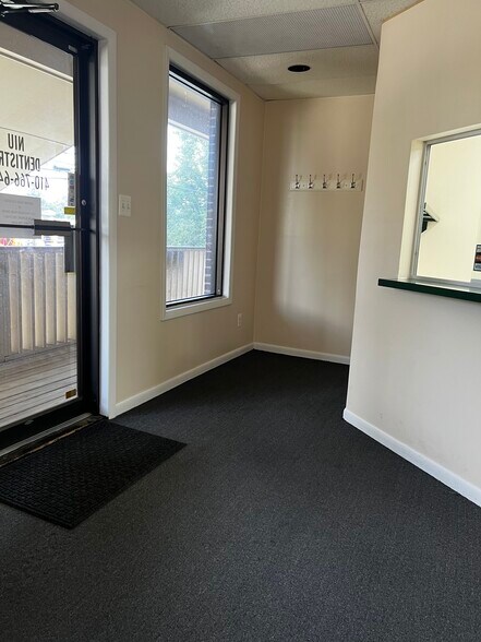 More Photos Of 420 S Crain Hwy, Glen Burnie Medical For Lease